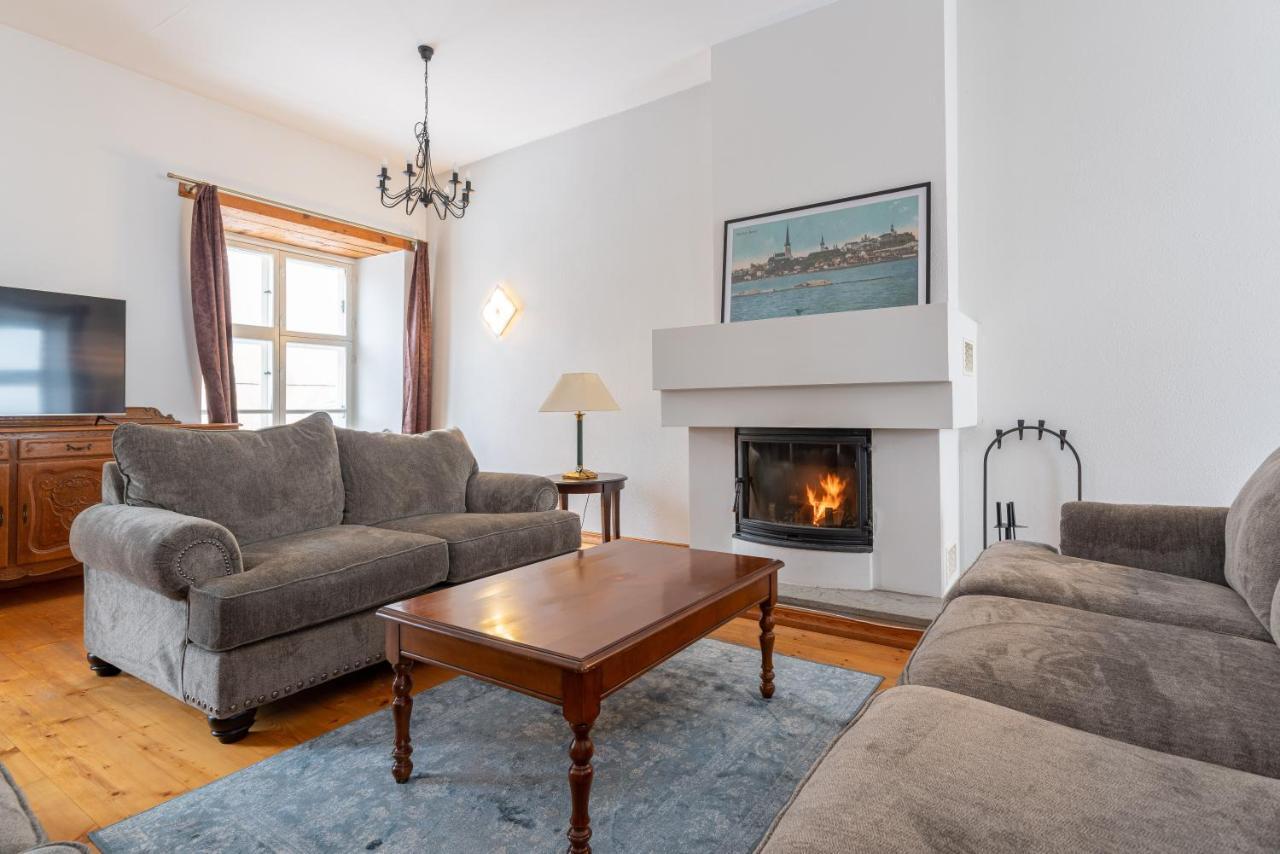 Huoneisto Old Town - Premium Medieval House Tallinna