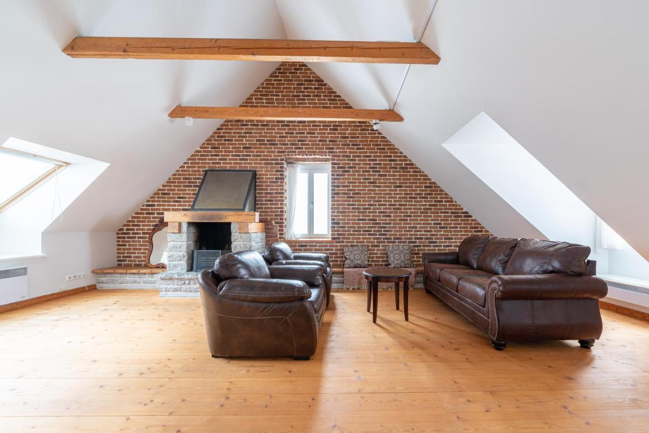 Old Town - Premium Medieval House *